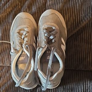 New Balance Womens' Light Gray Lace-Up Sneakers